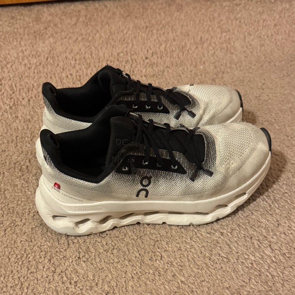 [ On Running Black and White Shoes ]
